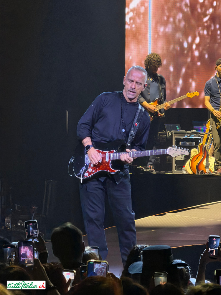 Eros Ramazzotti conquers Geneva: a thrilling show of emotions, memories and a spine-tingling finale
