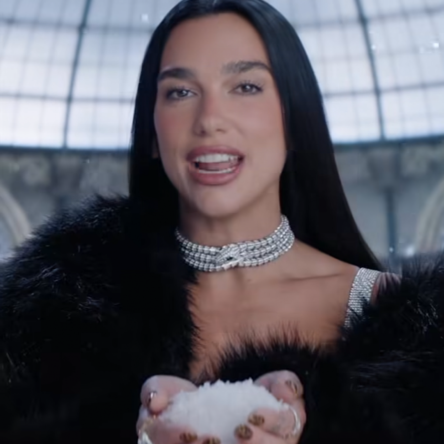 Dua Lipa speaks Italian for the Milano-Cortina Olympics “Ci vediamo dopo”