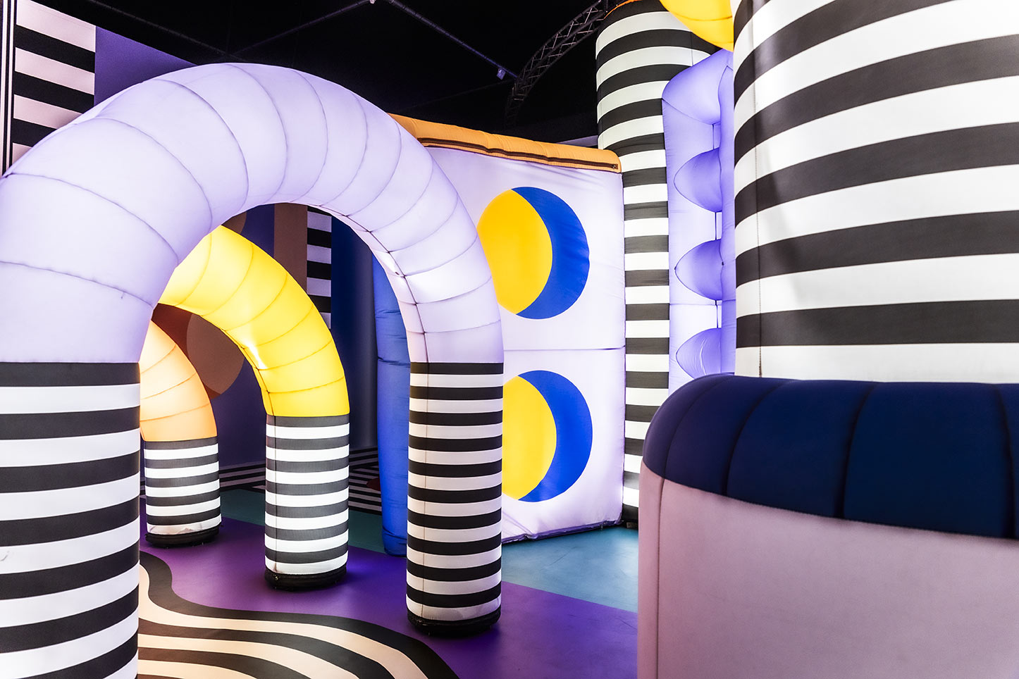 Euphoяia - Art is in the air à Milan : une exposition itinérante dédiée au balloon et à l’inflatable art