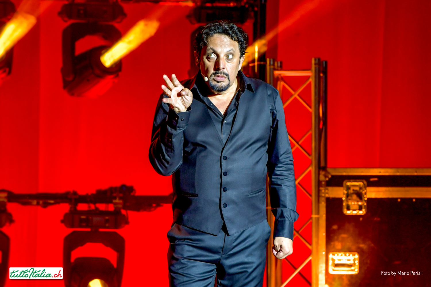 Enrico Brignano sells out in Zurich and Basel