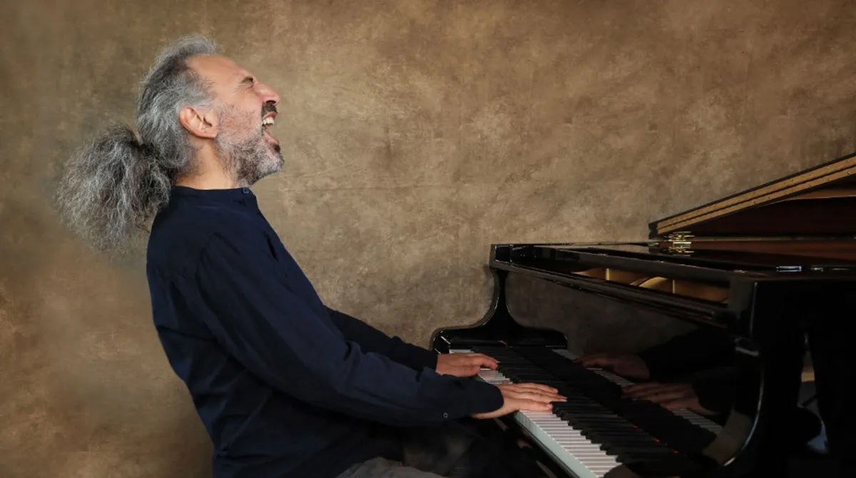 Stefano Bollani announces concert in Zurich