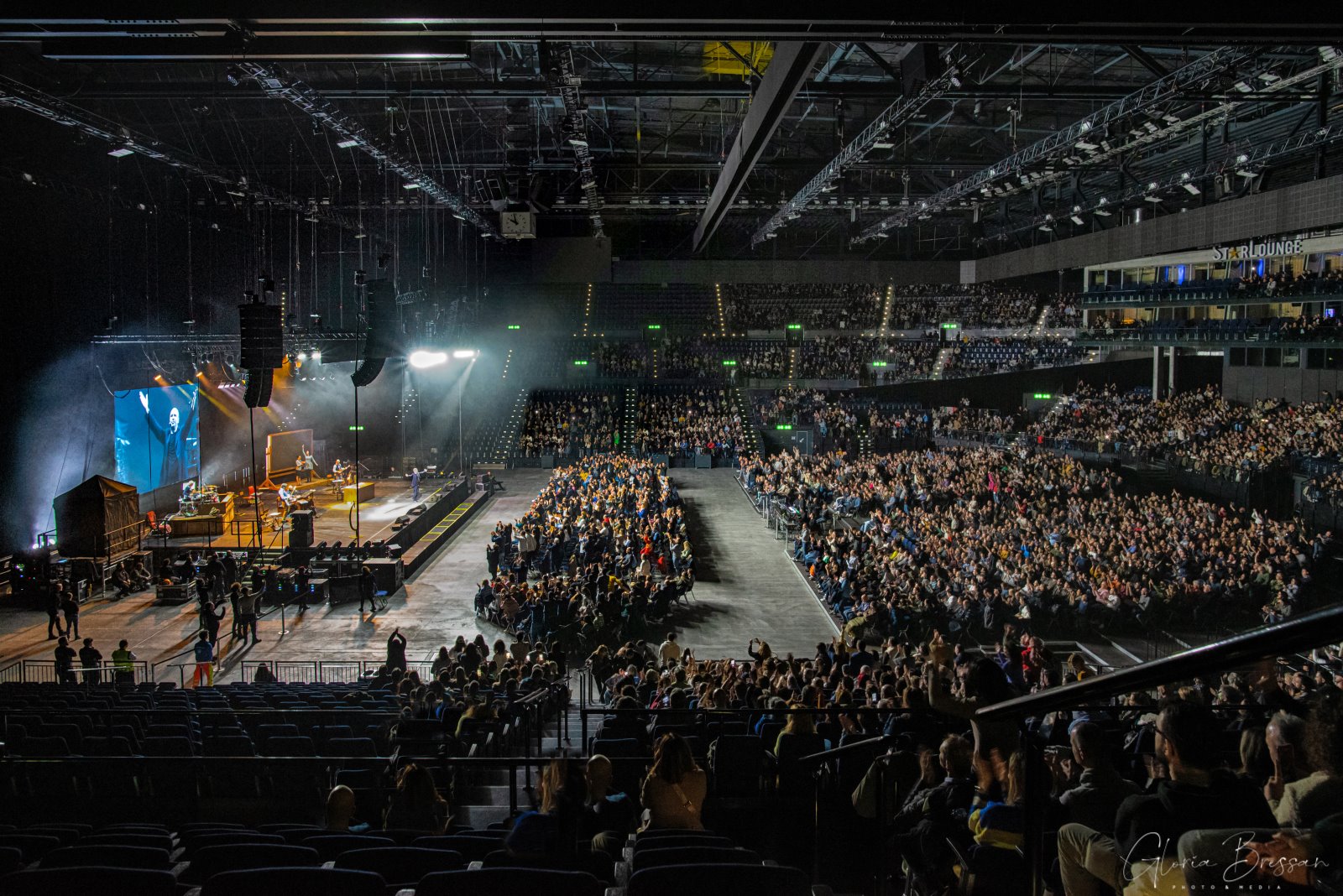 Die Fotos der Show von Checco Zalone in Zürich, seine erste Premiere in der Schweiz