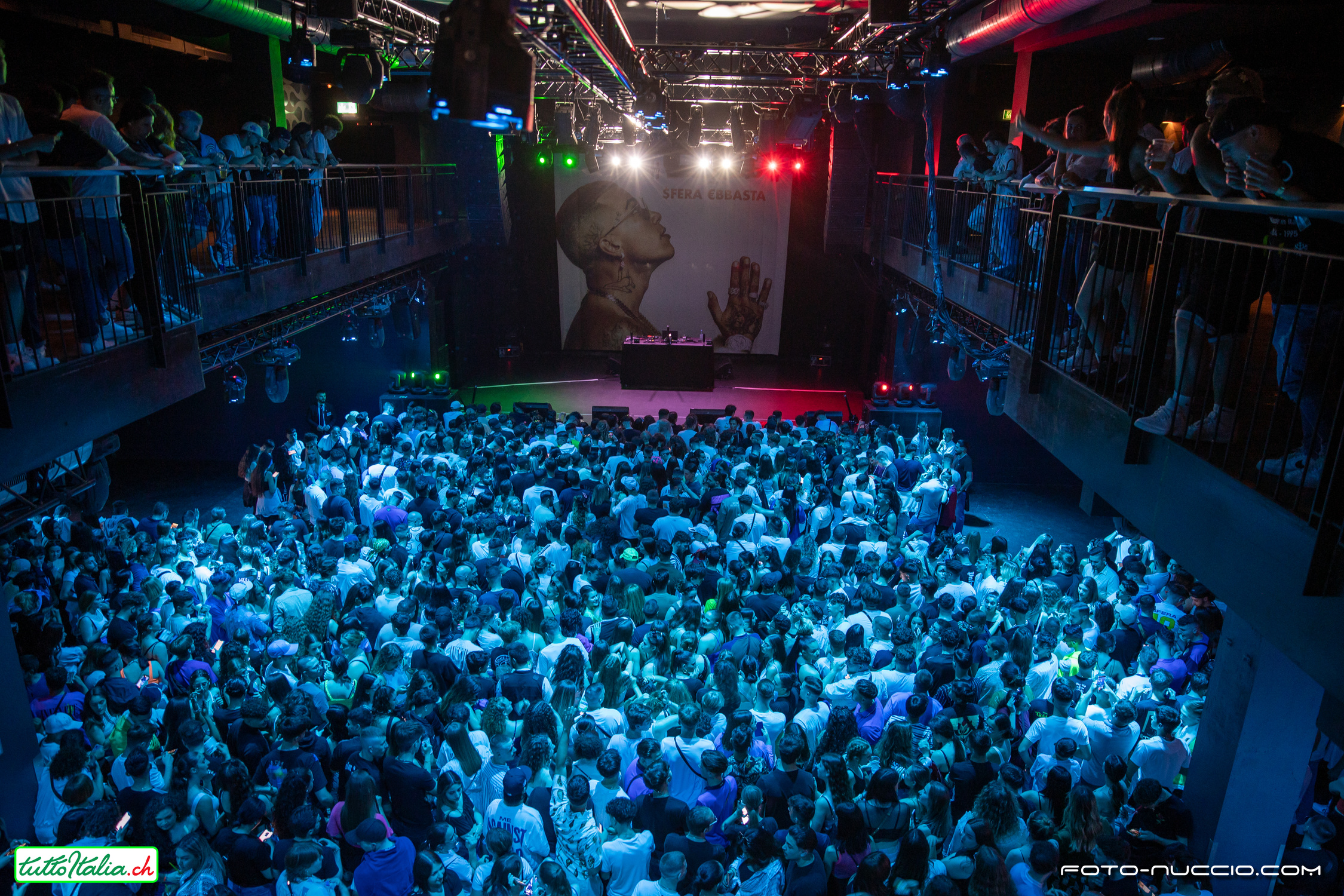 Sfera Ebbasta live in concerto a Zurigo 4 giugno 2022 Komplex 457 Zurigo Tuttoitalia