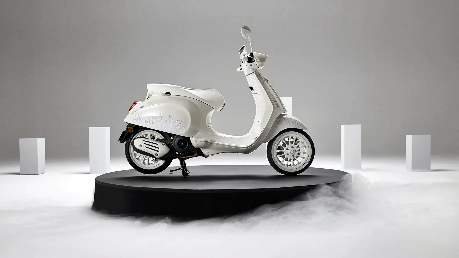 Justin Bieber x Vespa Tuttoitalia