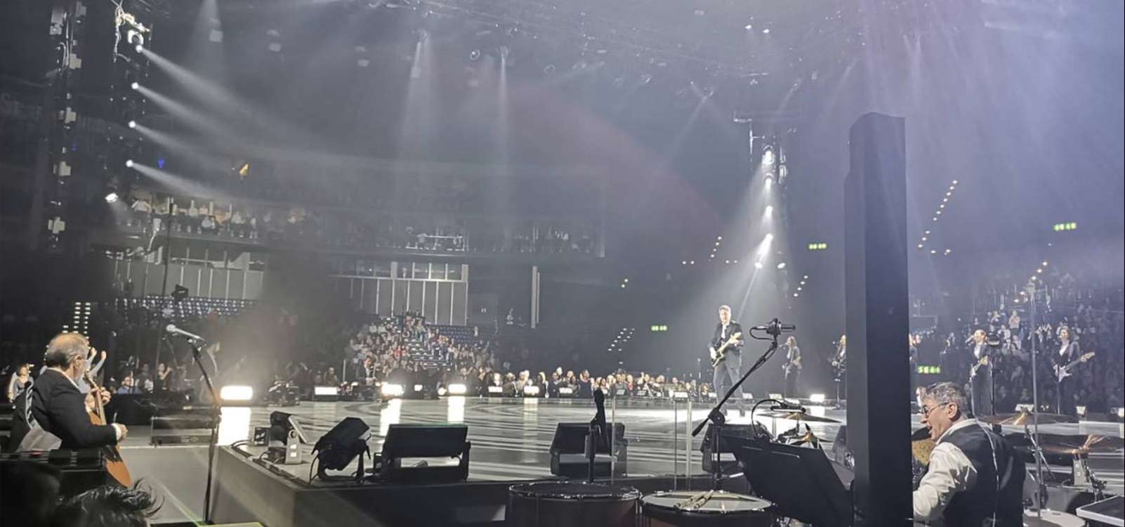 Claudio Baglioni the rocker: over two hours of pure show on 7 April 2019 at the Hallenstadion in Zurich