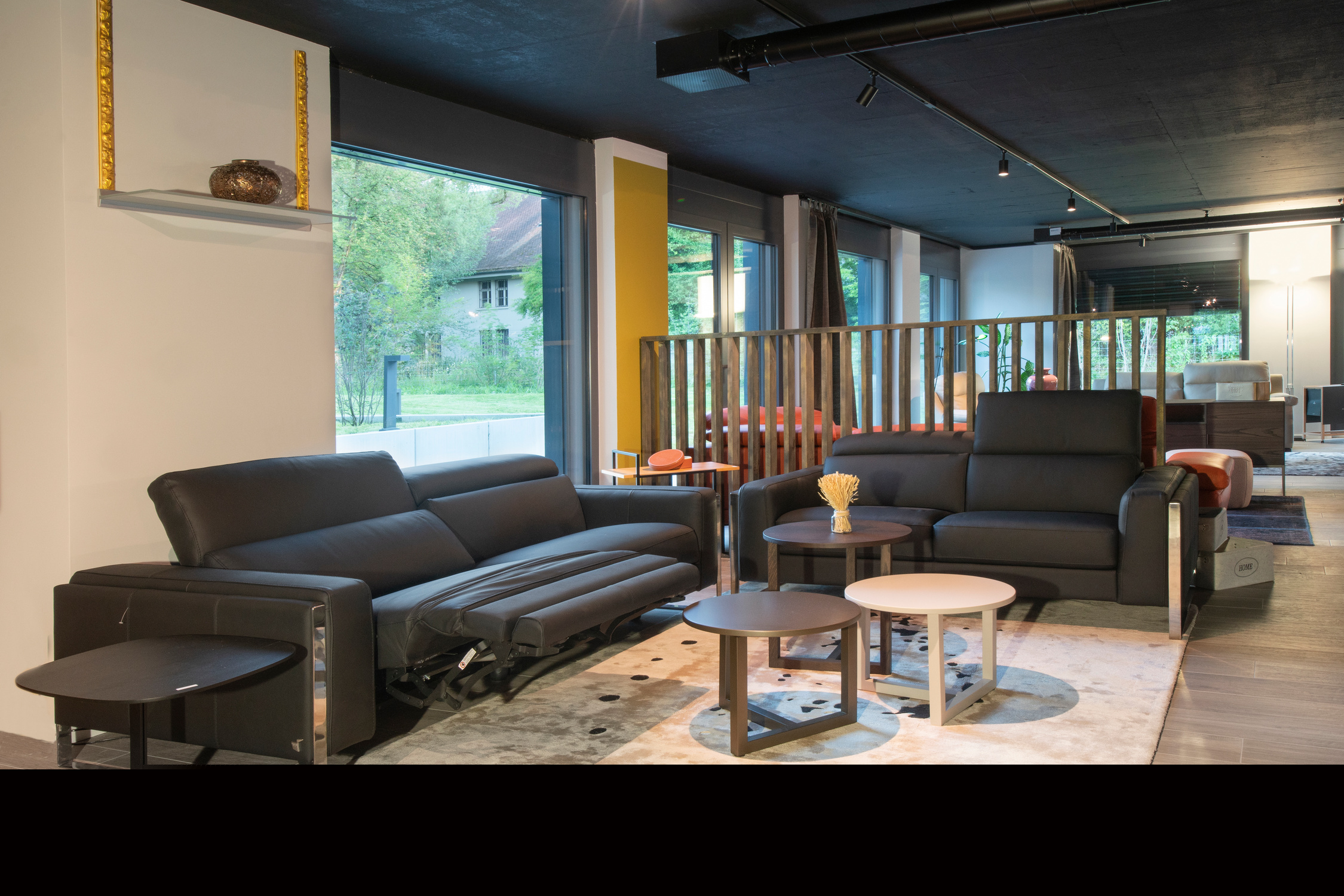 Einrichtung & Design mit Stil Outlet GmbH Mattenbachstrasse 4 8400 Winterthur