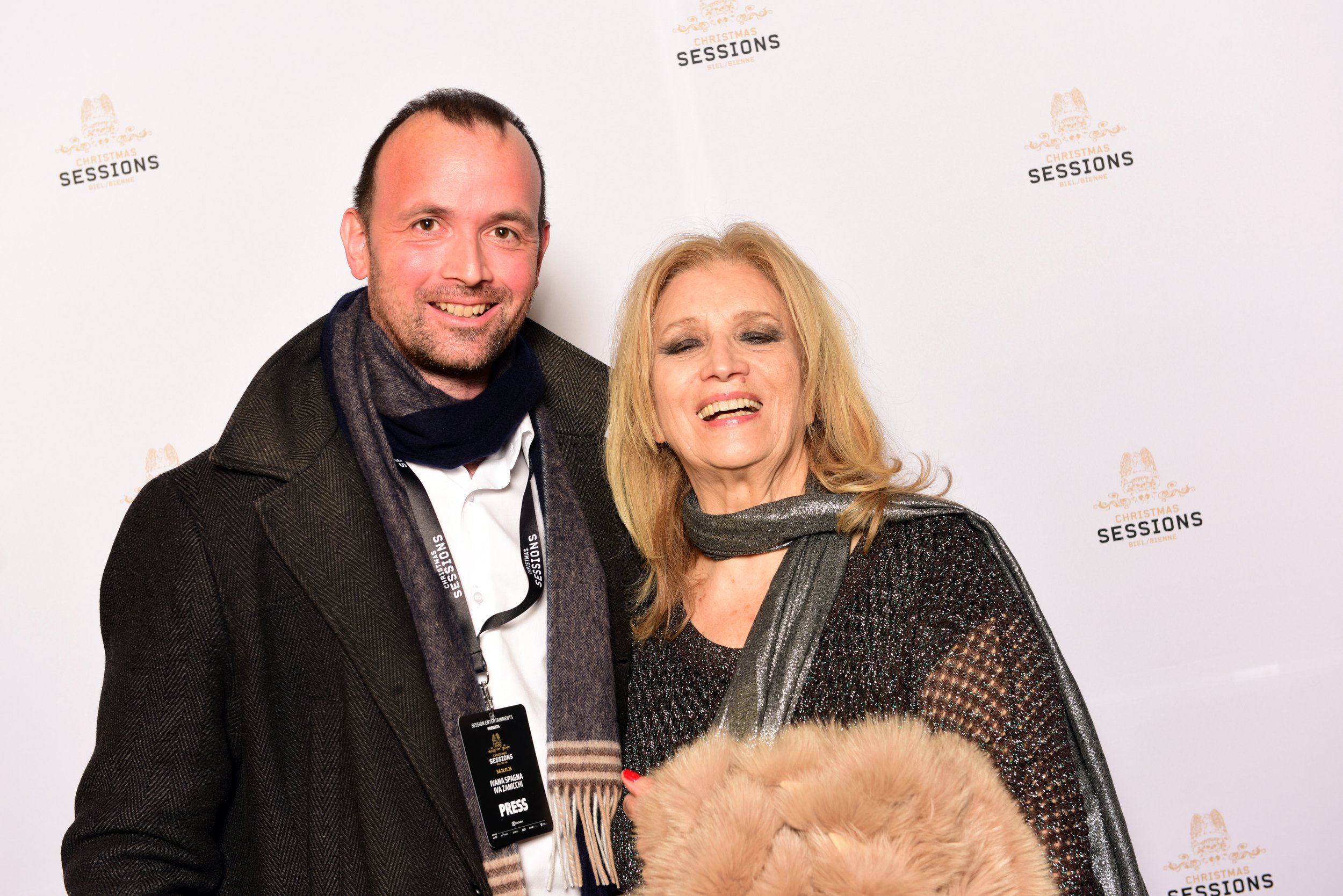 Iva Zanicchi conquista Biel: le Christmas Sessions si chiudono con un Meet & Greet indimenticabile