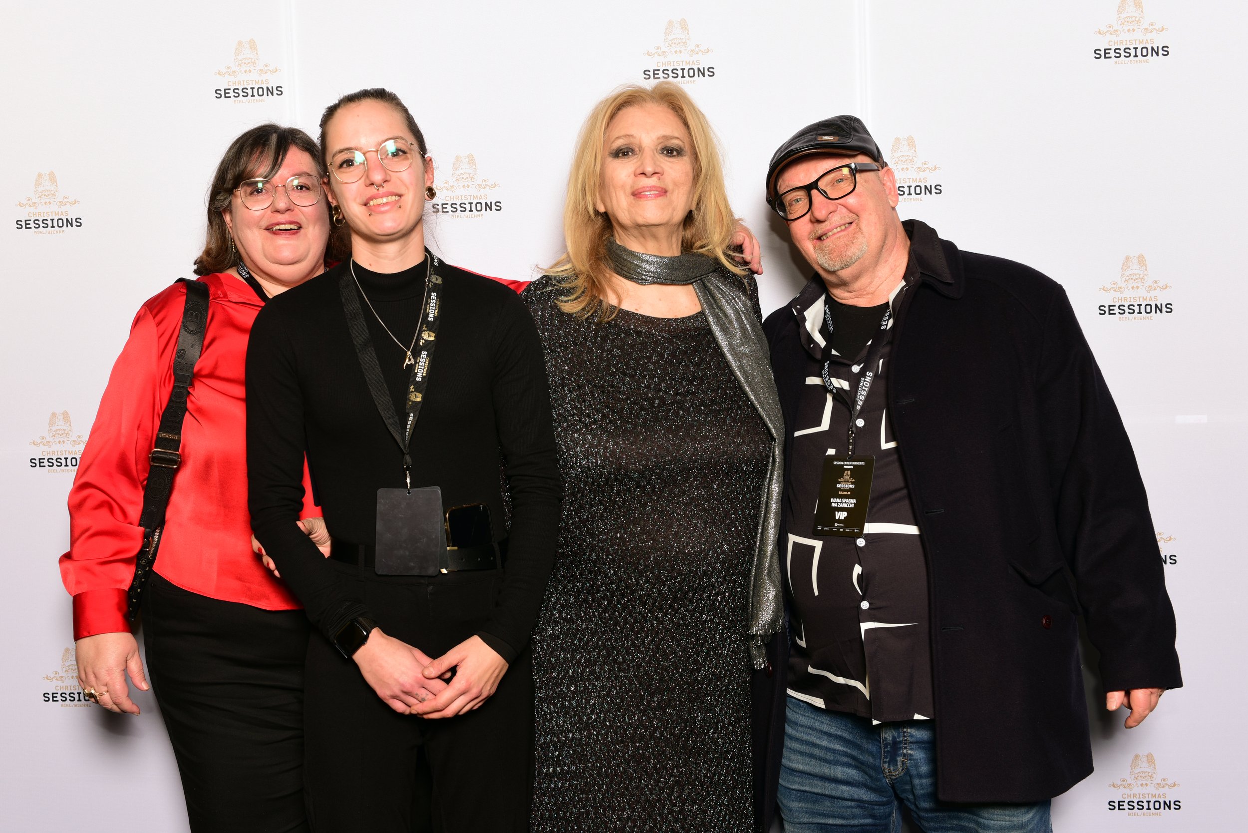 Iva Zanicchi conquista Biel: le Christmas Sessions si chiudono con un Meet & Greet indimenticabile