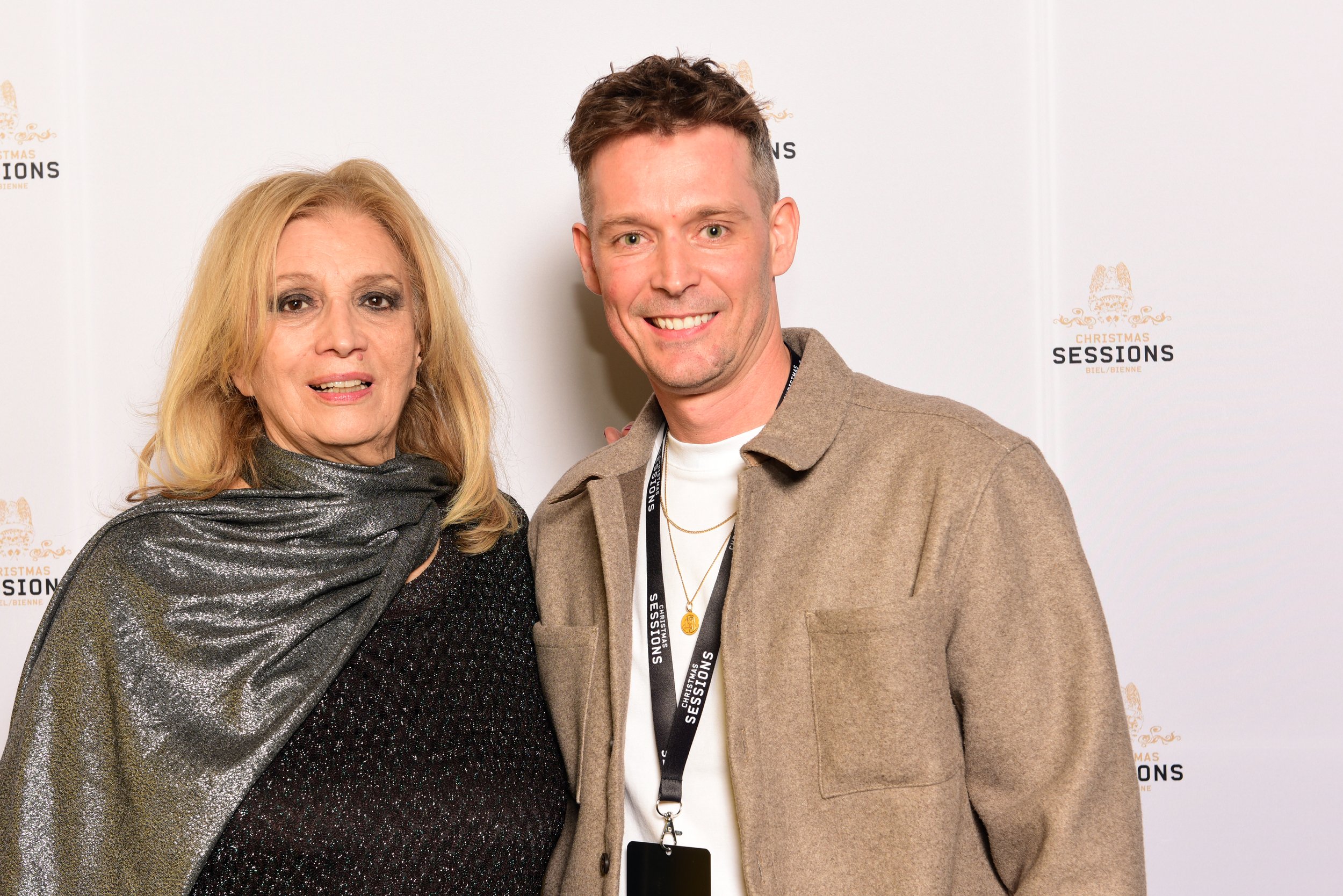 Iva Zanicchi conquista Biel: le Christmas Sessions si chiudono con un Meet & Greet indimenticabile