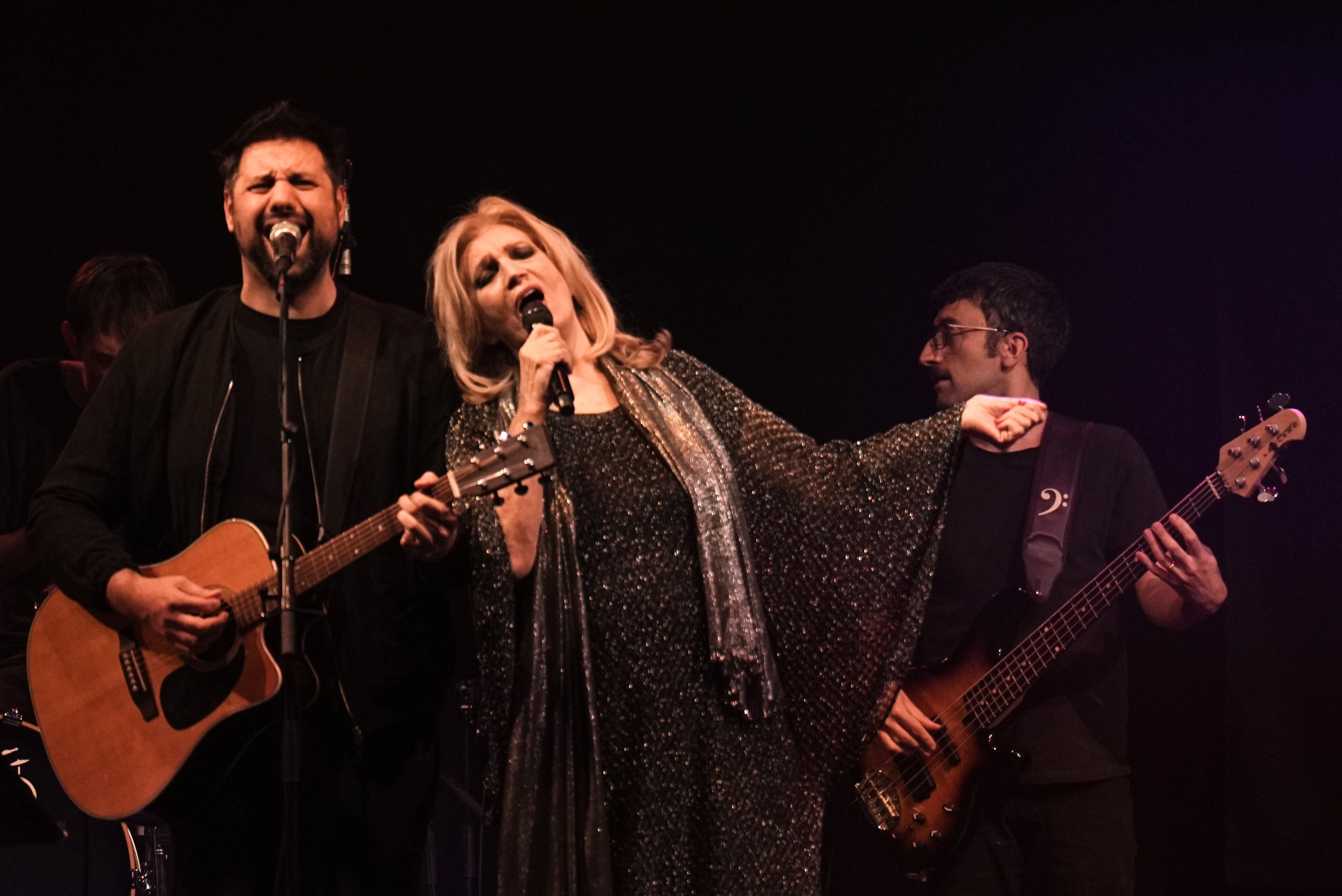 Iva Zanicchi conquista Biel: le Christmas Sessions si chiudono con un Meet & Greet indimenticabile