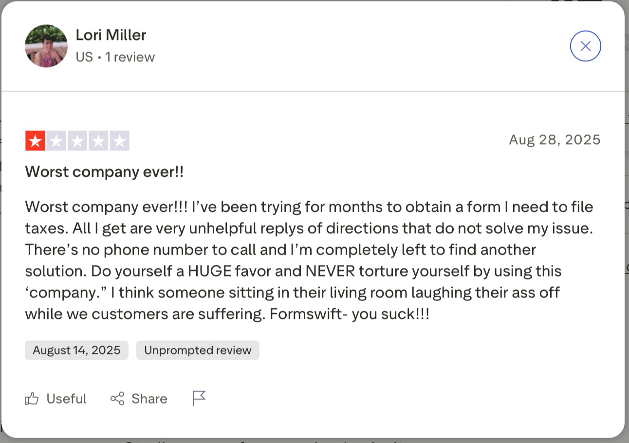 Negative FormSwift user review highlighting poor support and unresolved issues.