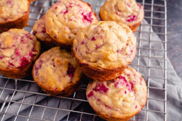 Raspberry and cream cheese muffins