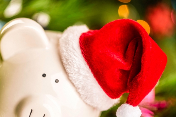 How to avoid overspending at Christmas