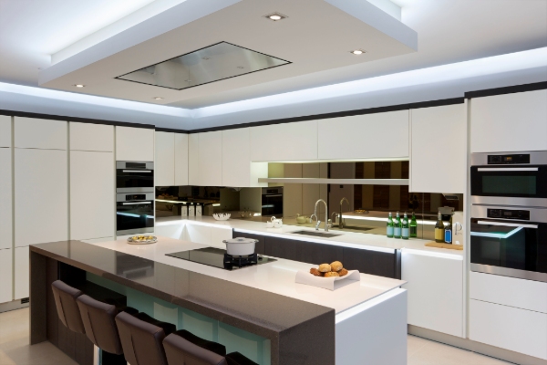 Clever ways to use a bulkhead in your home