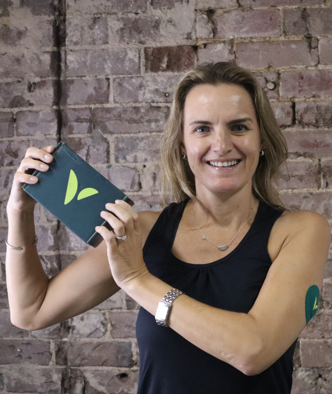 Glucose CGM sensor tracking app