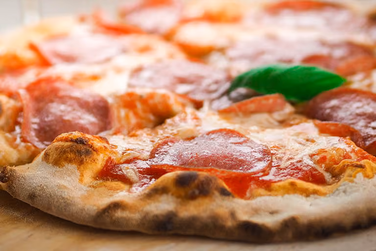 How does pizza affect my blood sugar levels?