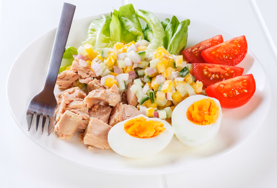 Continuous Glucose Monitoring with low-carb diets