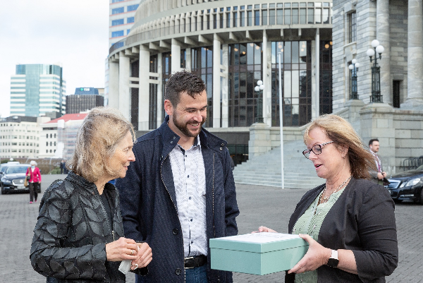 Kiwis back call for imported pork to measure up to NZ’s animal welfare standards