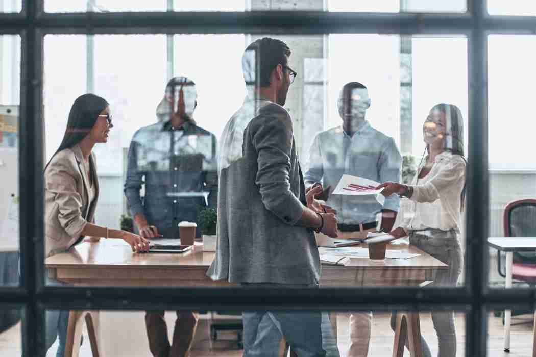 How to Implement AI Successfully: Strategy and Best Practices