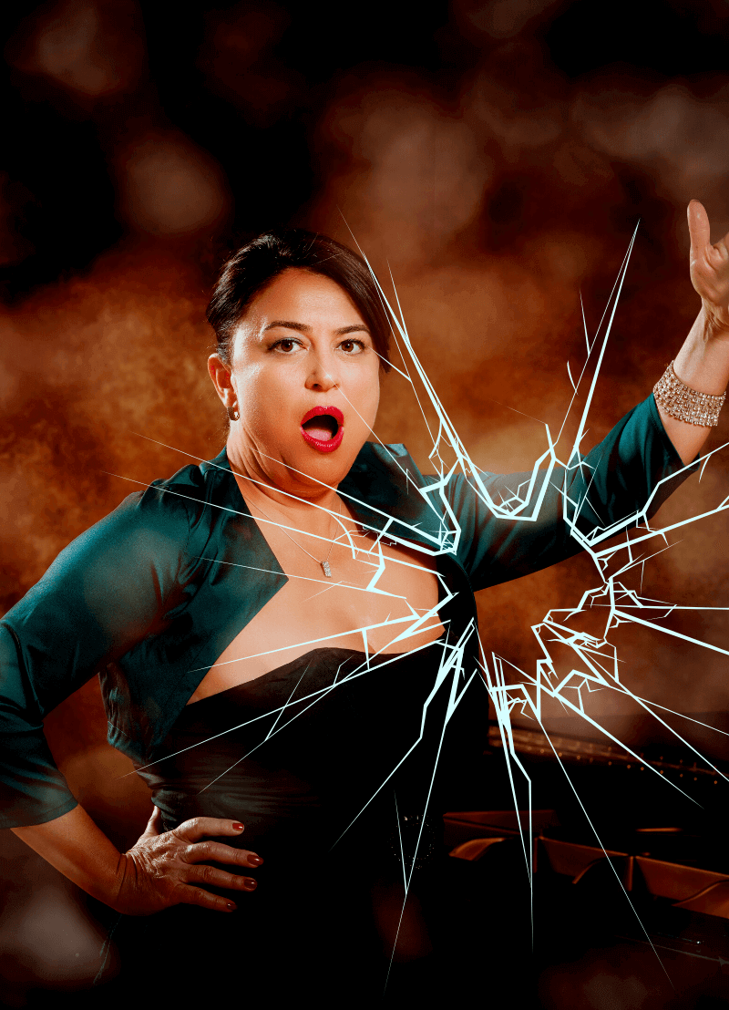 Operazangeressen in tekenfilms of stripboeken zingen vaak zo luid dat alle glazen in de ruimte kapot springen. Maar is dat in het echt ook mogelijk? Professor en astrofysicus Katrien Kolenberg (KU Leuven, UAntwerpen en VUB) neemt de proef op de som en introduceert je in de wereld van geluidsgolven, stemvorken en exploderende glazen. 