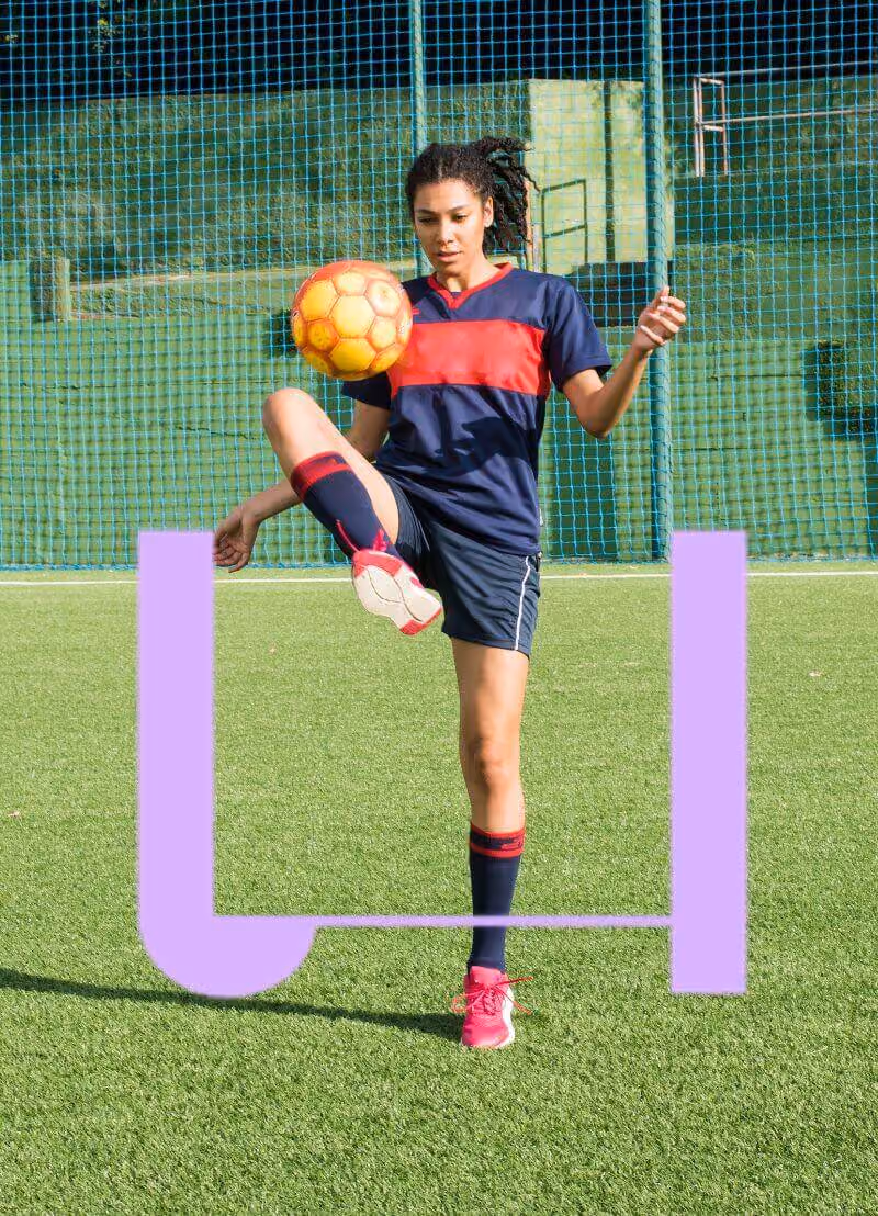 Kan je als vrouw leven van een carrière in de sport? Kan je er dan ook écht rijk mee worden, net zoals een Lionel Messi of een Kevin De Bruyne. Waarschijnlijk niet, want we weten allemaal dat er een gigantische loonkloof tussen mannelijke en vrouwelijke topsporters. Waarom bestaat die nog altijd en zal die ooit gedicht worden? Wij vragen het aan sporteconoom Wim Lagae van de KU Leuven. Professor Lagae schreef er trouwens een boek over, voor als je na de podcast nóg meer wil weten: Koersdromen!