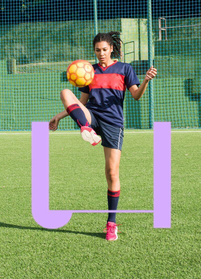 Kan je als vrouw leven van een carrière in de sport? Kan je er dan ook écht rijk mee worden, net zoals een Lionel Messi of een Kevin De Bruyne. Waarschijnlijk niet, want we weten allemaal dat er een gigantische loonkloof tussen mannelijke en vrouwelijke topsporters. Waarom bestaat die nog altijd en zal die ooit gedicht worden? Wij vragen het aan sporteconoom Wim Lagae van de KU Leuven. Professor Lagae schreef er trouwens een boek over, voor als je na de podcast nóg meer wil weten: Koersdromen!