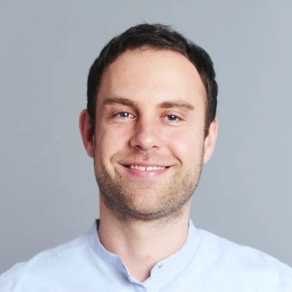 Matthias H.