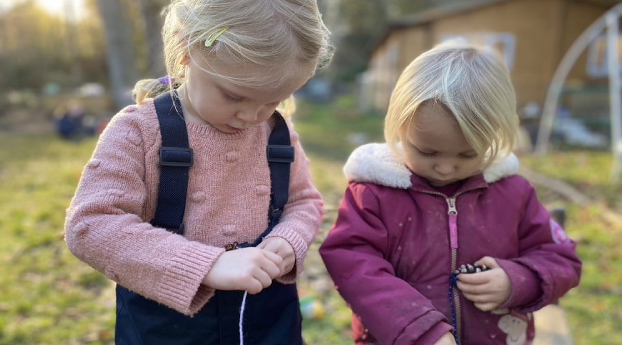 Girls playing with ropes