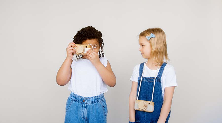 Two kids looking at each other