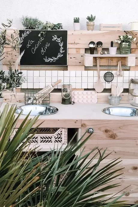 __wf_reserved_decorative