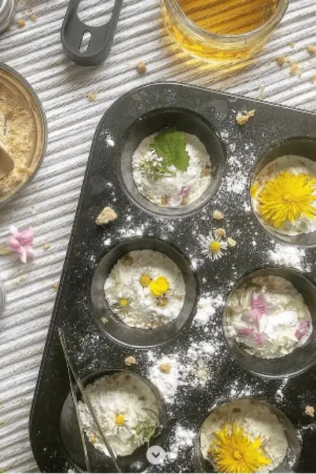 __wf_reserved_decorative