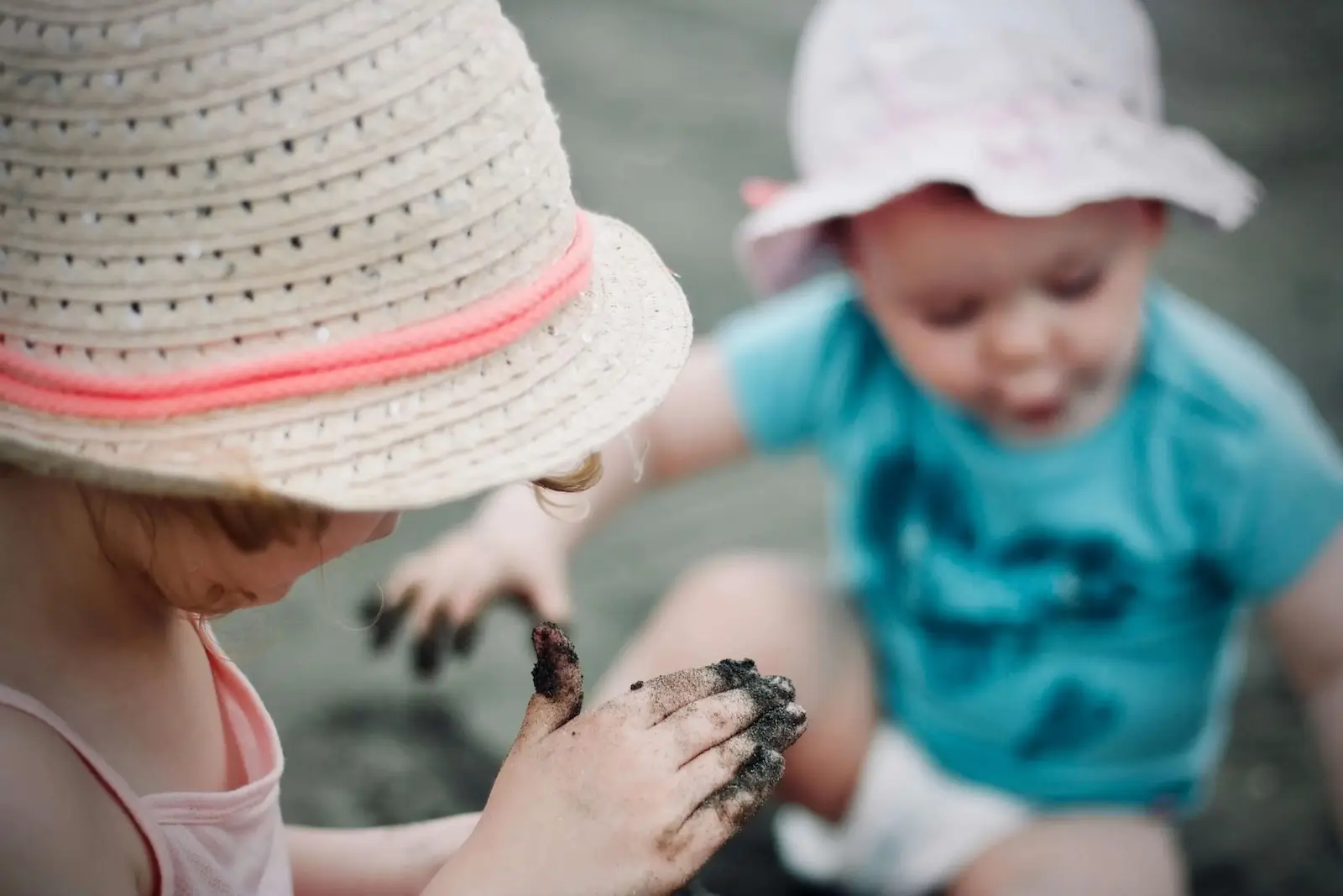 young children gardening