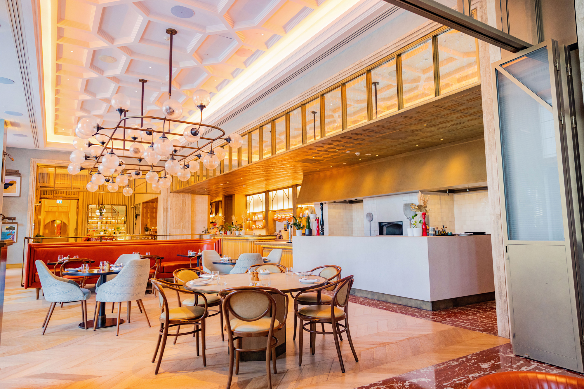 THE PEARL, FOUR SEASONS