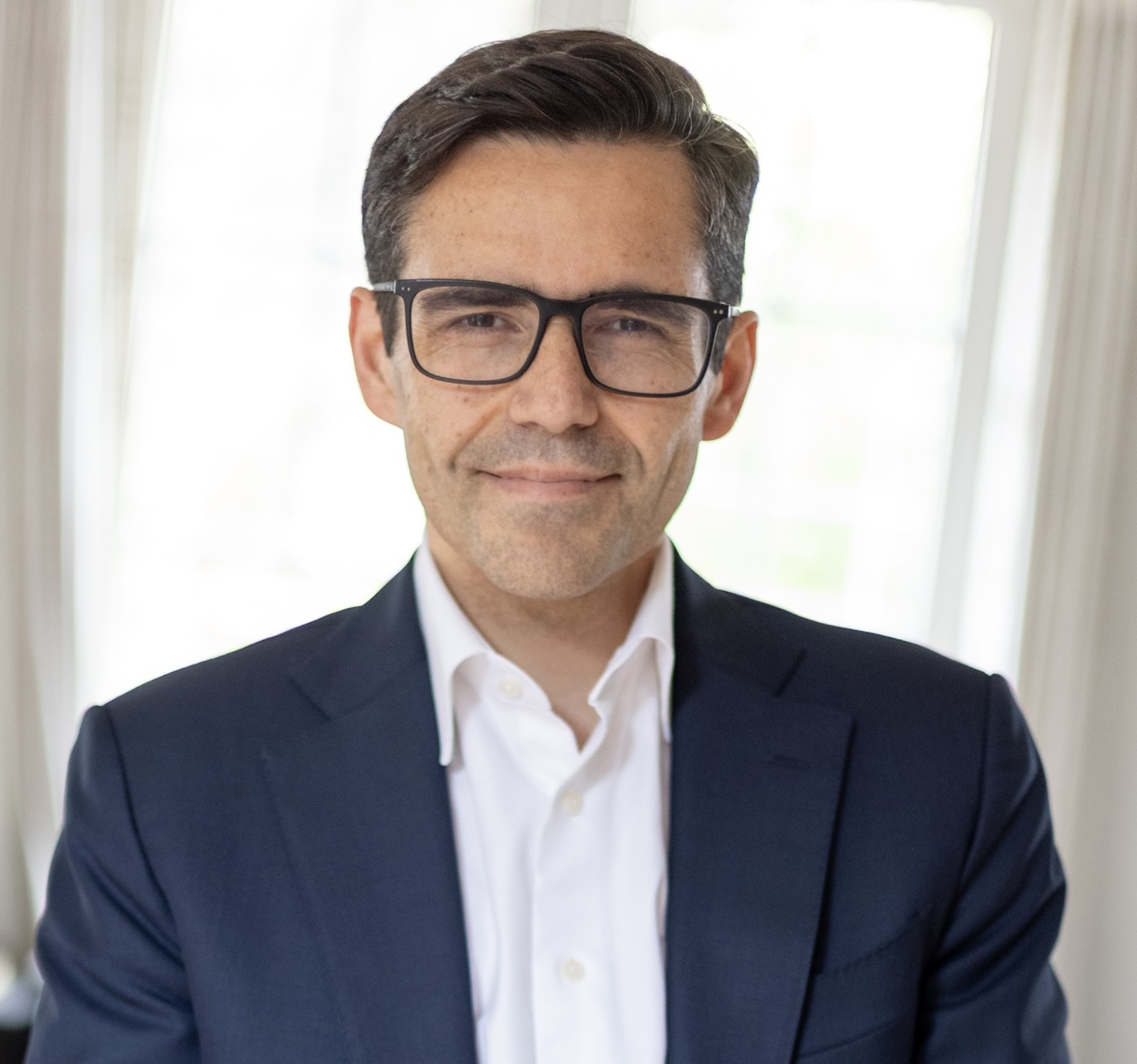 Sergio Urzúa