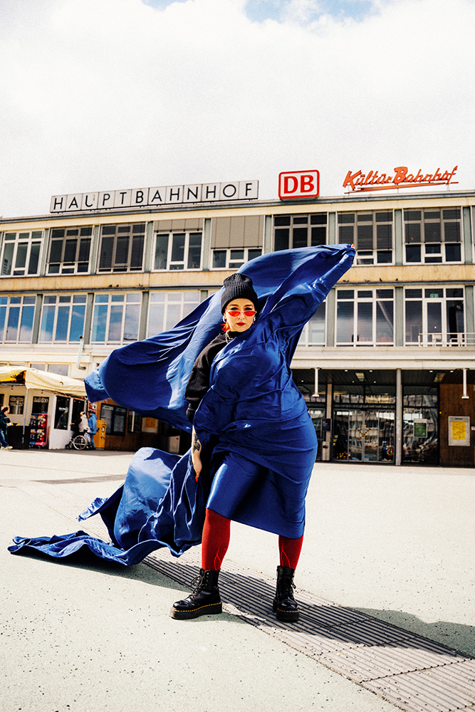 Am 05. Juni ab 16 Uhr spielt die Indiepunk Künstlerin ein exklusives kostenloses Releasekonzert auf den Vorplatz des Kulturbahnhofs!