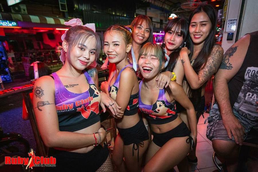 bar girls in Pattaya
