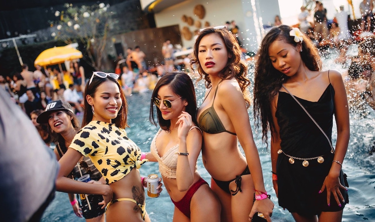 Sexy Thai girls in bikini at the famous Westin Pool Party in Bangkok