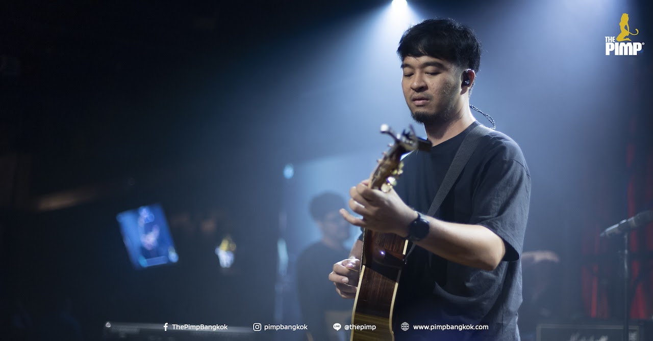 live guitarist on stage at the PIMP Bangkok