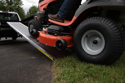 Singlefold Edgeless Ramp | EZ-ACCESS