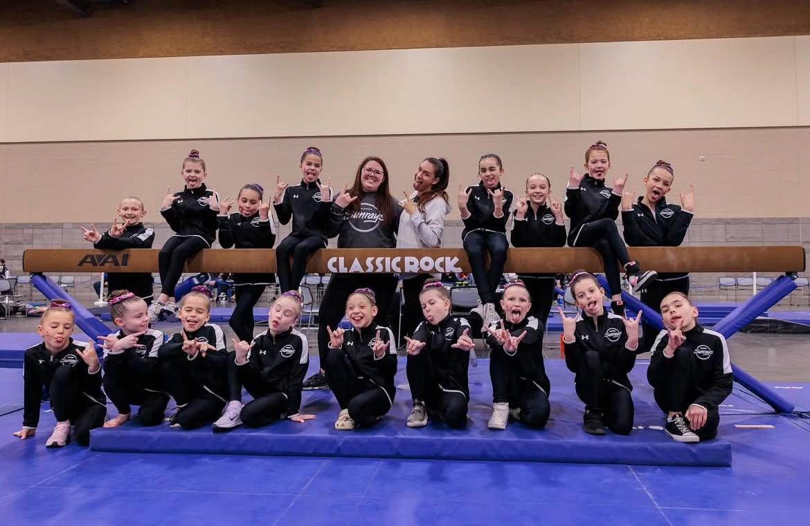 Arizona Sunrays Hosts an Olympic Watch Party