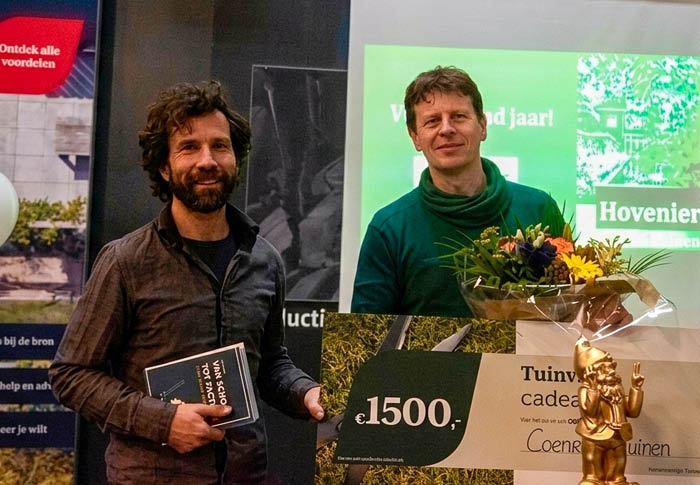 Tijdens de Tuinvisie Hoveniersdag werd de Hovenier van het Jaar 2026 bekendgemaakt. Een oud-student van de OntwerpAcademie won de prijs. Over vakmanschap, ecologie en tuinen.