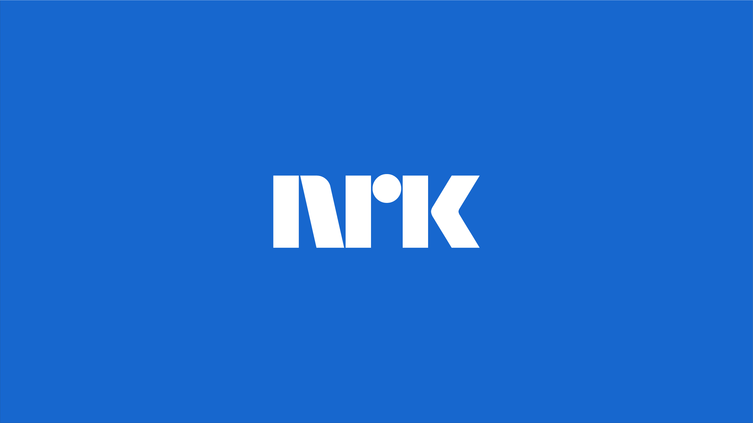 PhD candidate Suaiba Amina Salahuddin and centre director Robert Jenssen in an NRK news story about NLDL 2025.