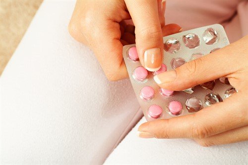 Uống thuốc tránh thai khẩn cấp vẫn có thai có ảnh hưởng gì không?