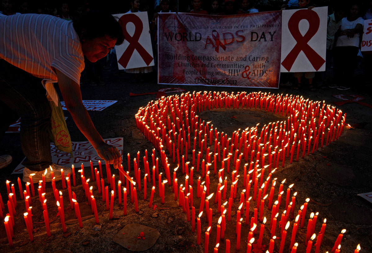Dezembro Vermelho: Dia Mundial de Luta Contra a AIDS.