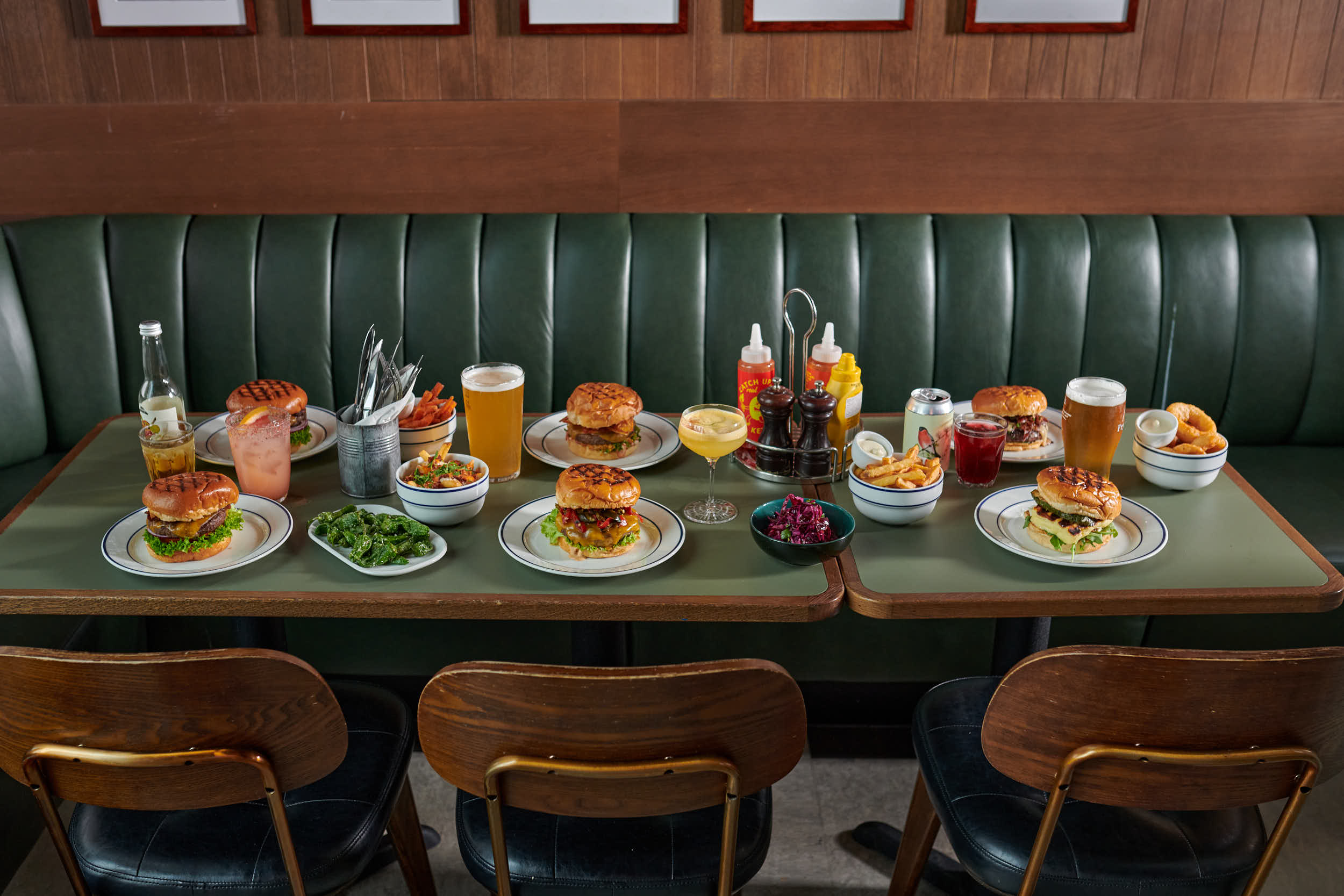 døgnvill selskapsbord