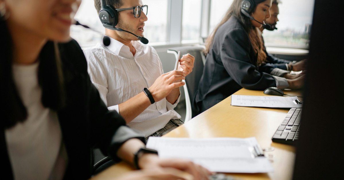 Abstract representation of customer service