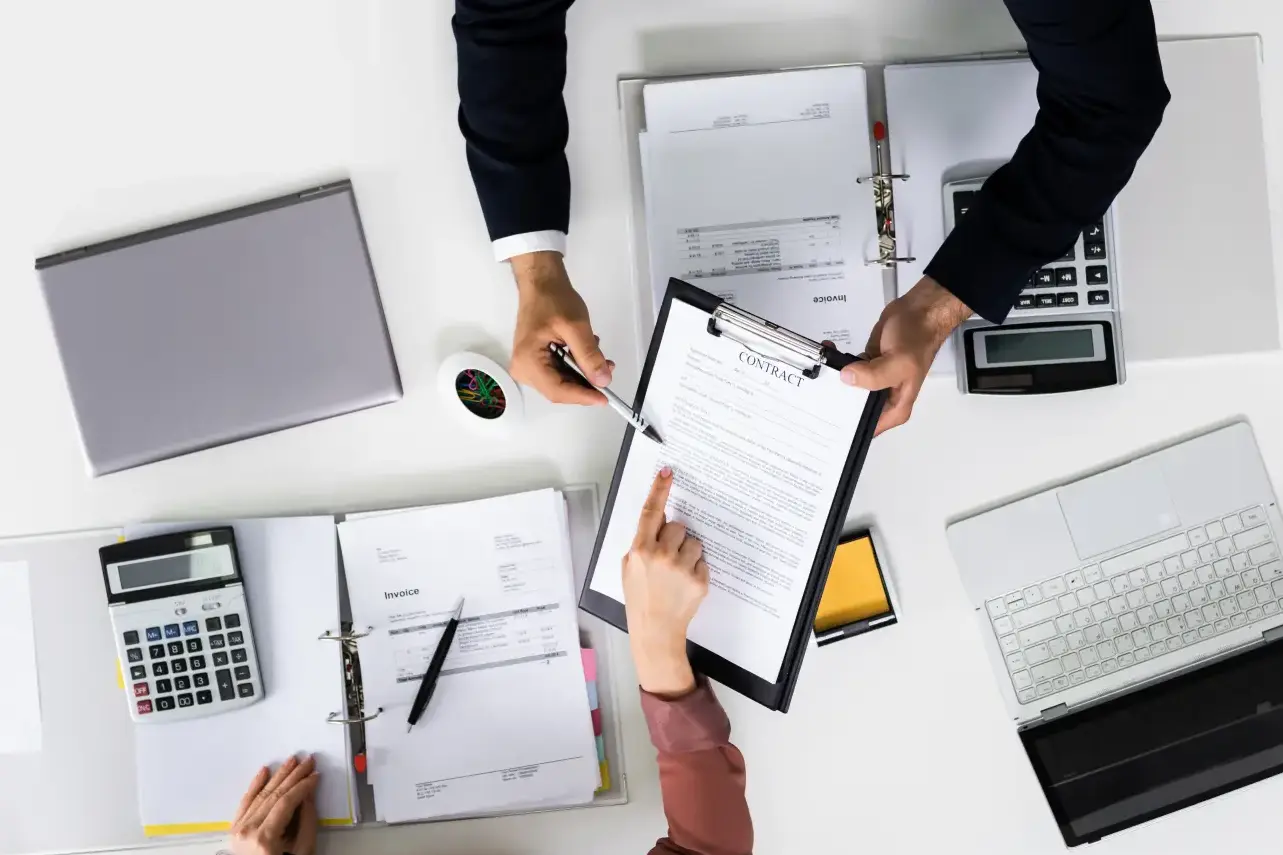 12 critical service-contract clauses suppliers can’t afford to overlook, with real-world drafting tips