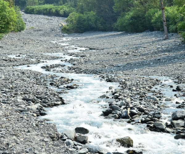 How to Prevent Stone & Gravel From Washing Away 1