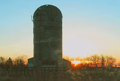 Old grain silo in Mott ND