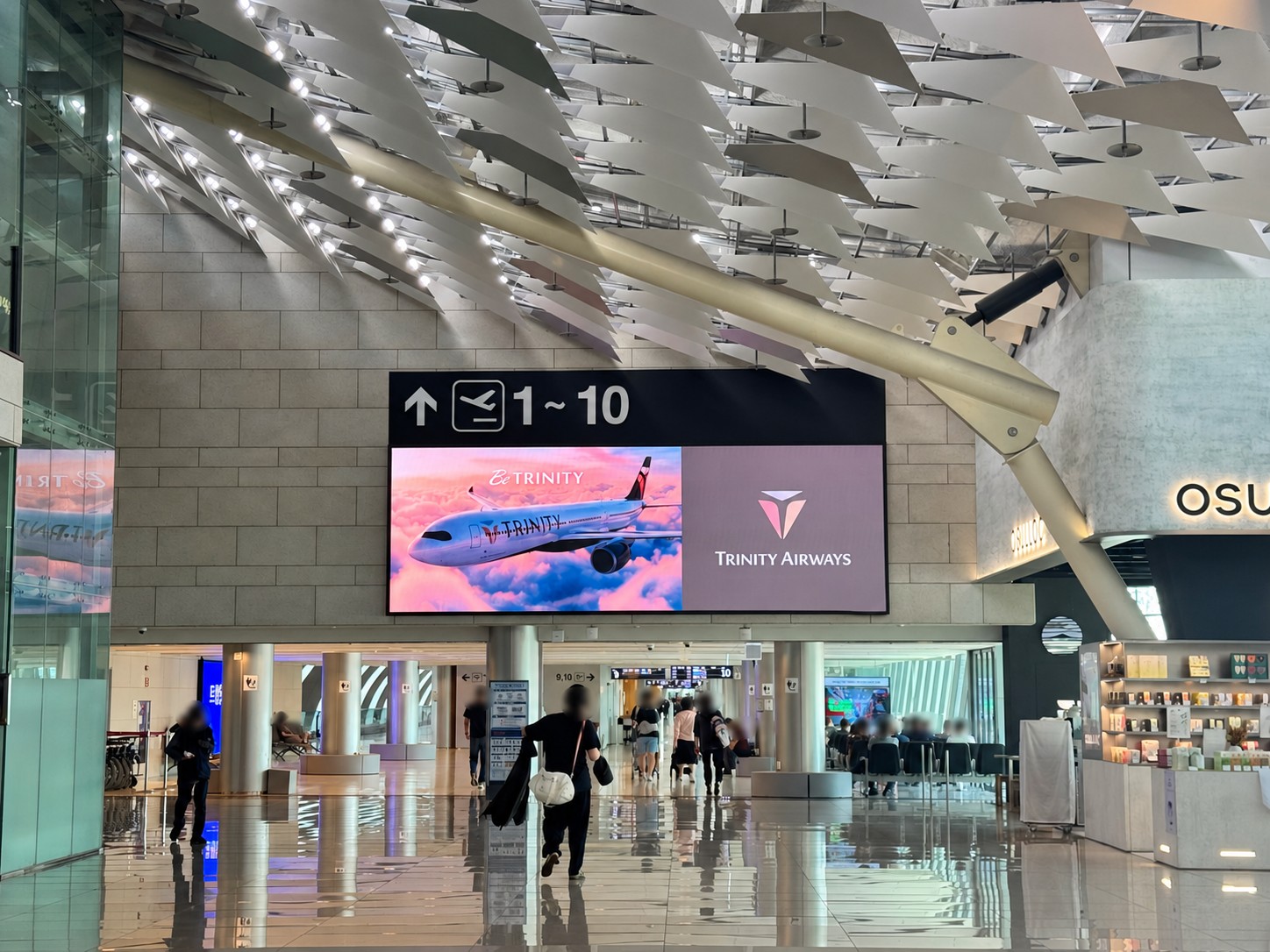 김포공항 국내선 3층 출발장 격리 대합실 상단 LED 패키지 (DL-3-3) 현장 사진